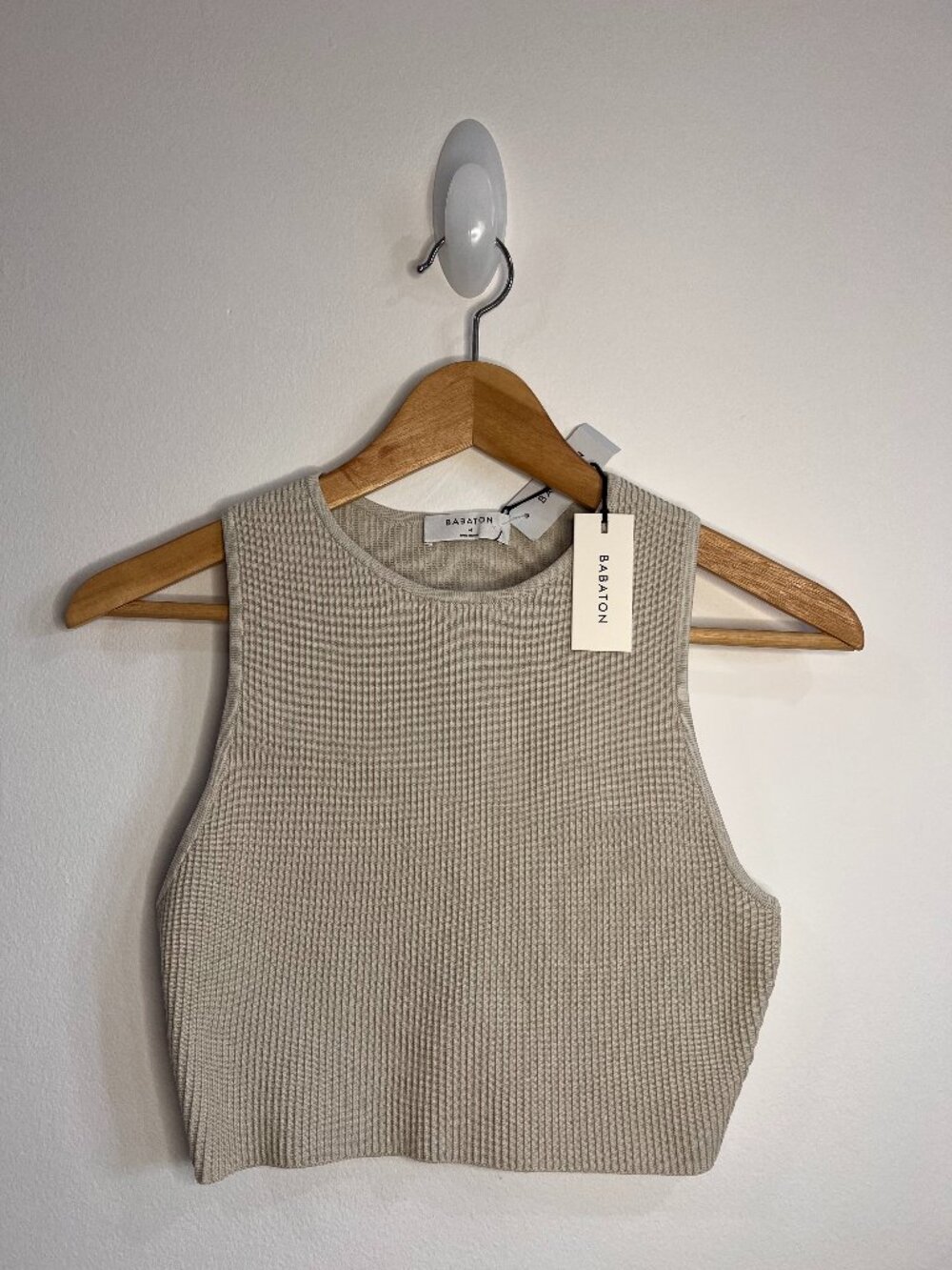 NWT Aritzia Babaton Cropped Tank Top Women’s Medium Cream Ivory Sculpt Knit